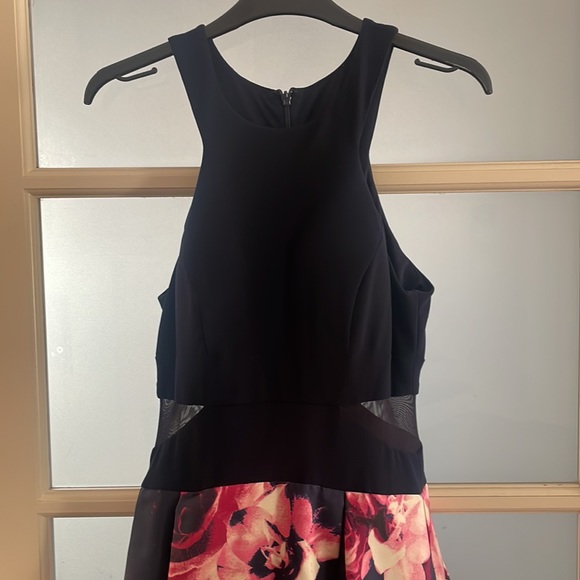 Never worn bal gown dress! Beautiful!! - Picture 2 of 7